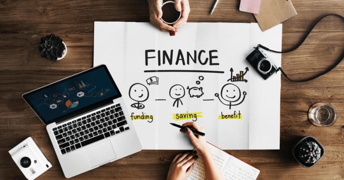 金融ツールの開発と管理